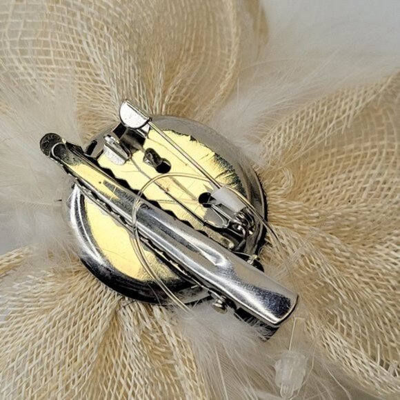 Cream Flowers Small Fascinator with White Feathers Hair Accessory Dress Corsage main image 5